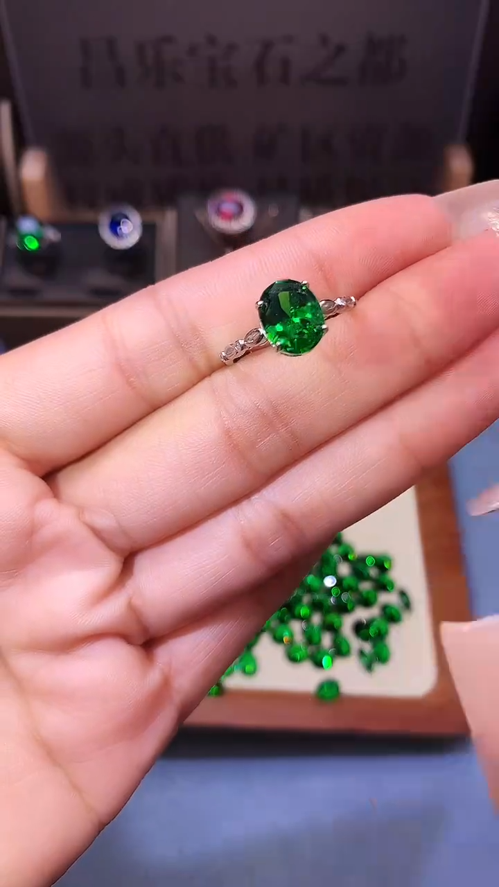 银S925镶嵌戒指碧玺.......