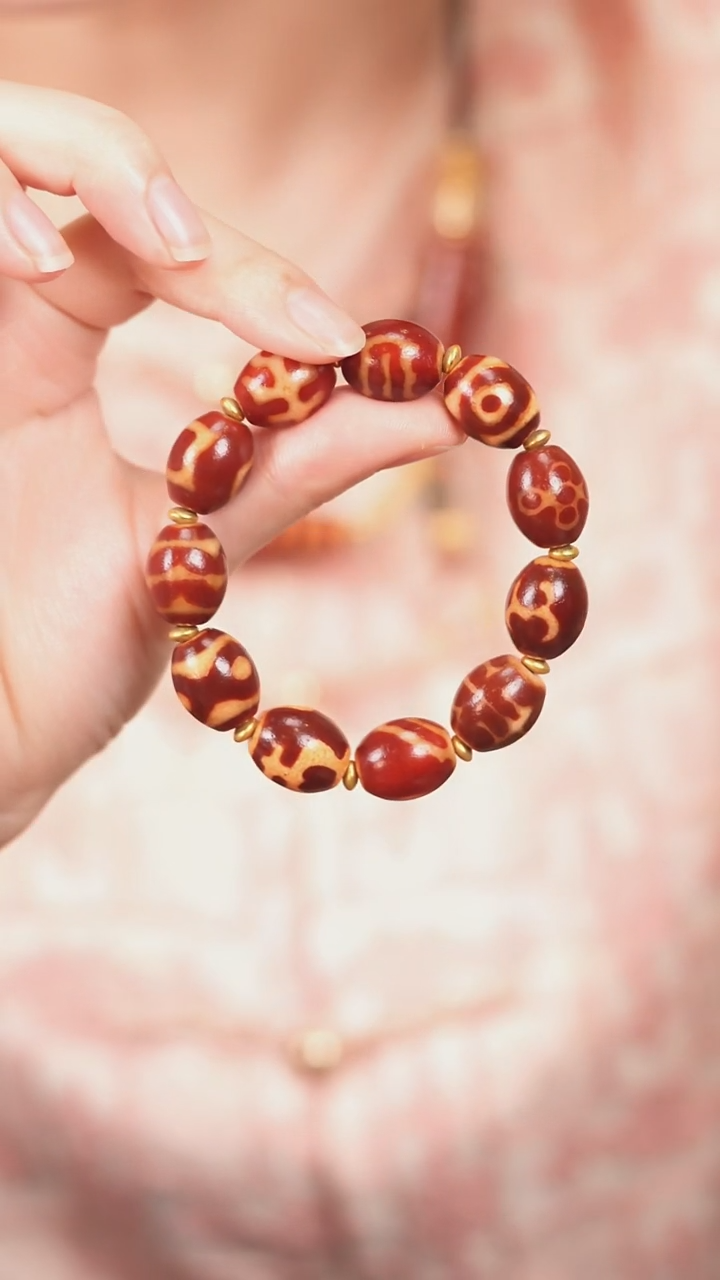 玛瑙/玉髓（覆膜）颈饰未镶嵌传世珠宝