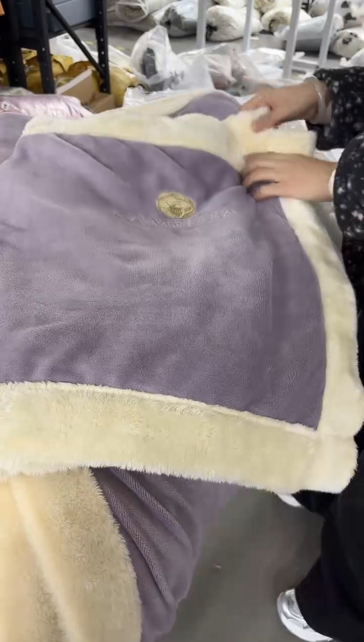 氨纶1.8米宽花边绒四件套小香风紫色 床笠款