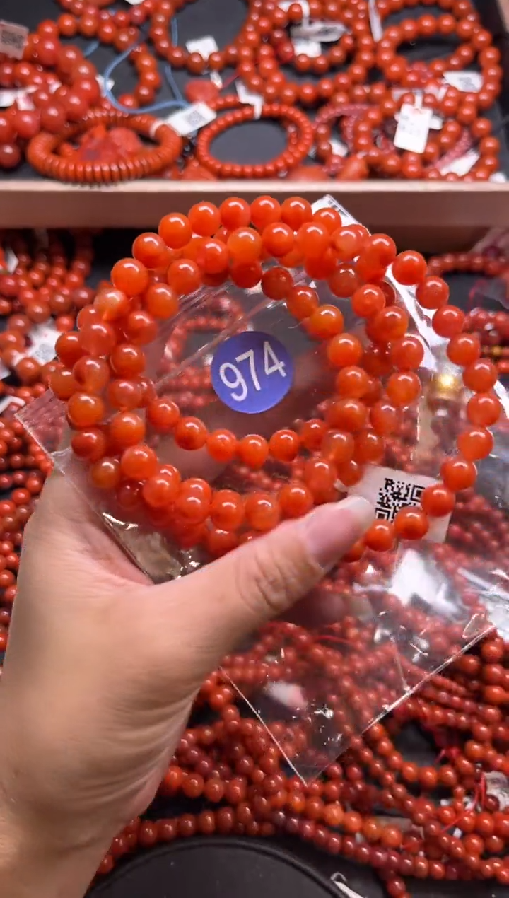 南红玛瑙未镶嵌珠宝奇石974-8