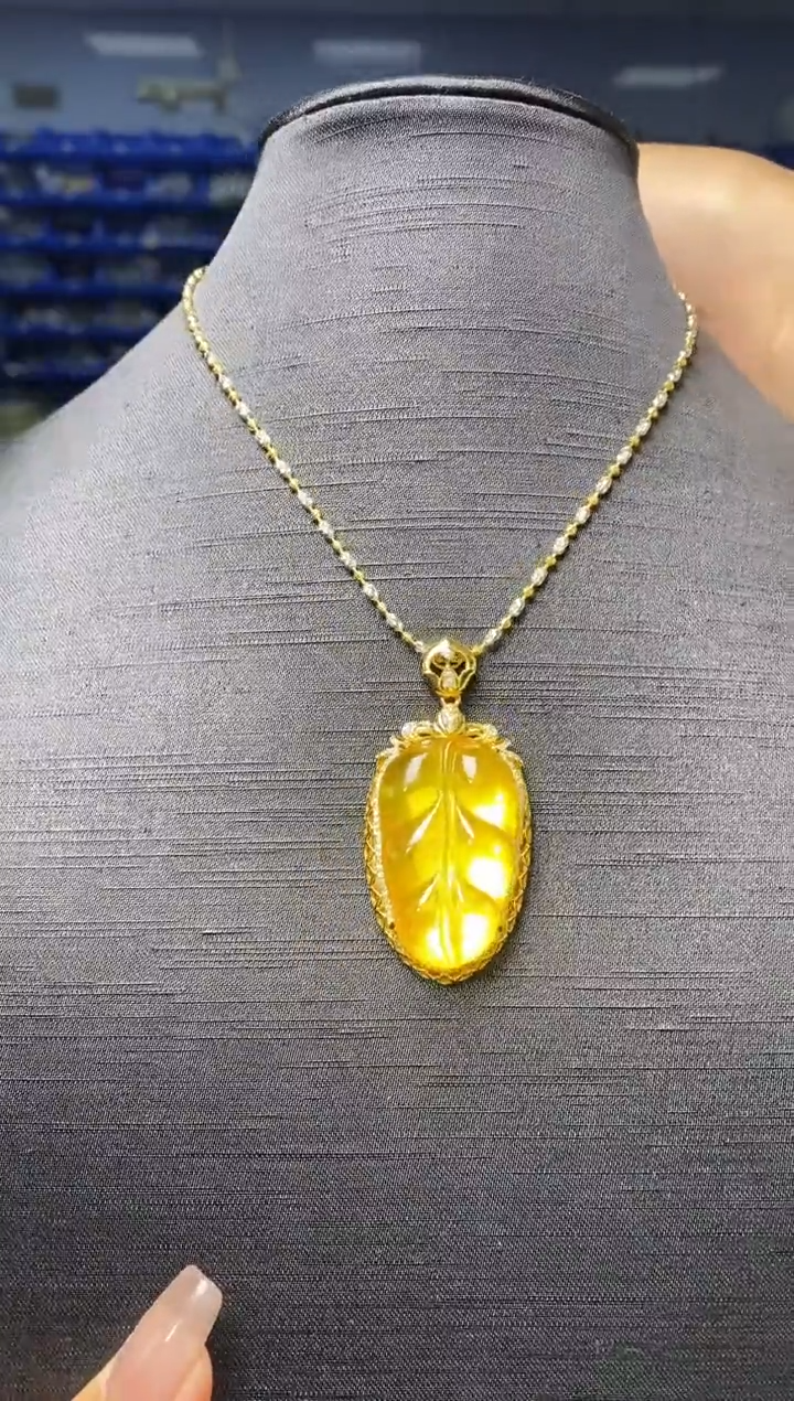 银S925镶嵌吊坠(赠链)琥珀DZ5659