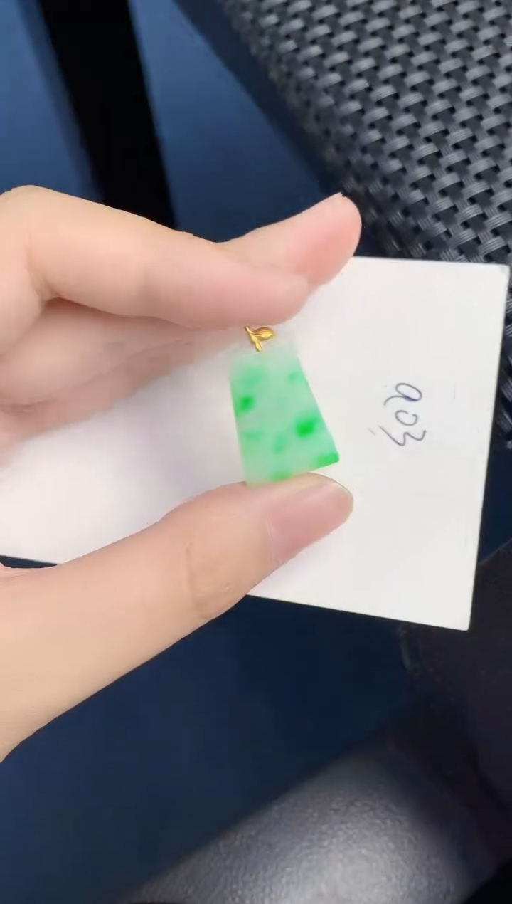 【闪购商品】翡翠18K金镶嵌颈饰000000000