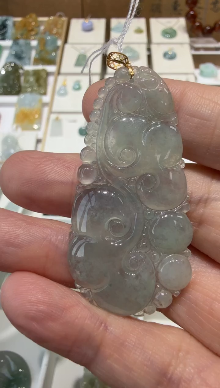 翡翠挂件18K金镶嵌A货翡翠多样性孤品