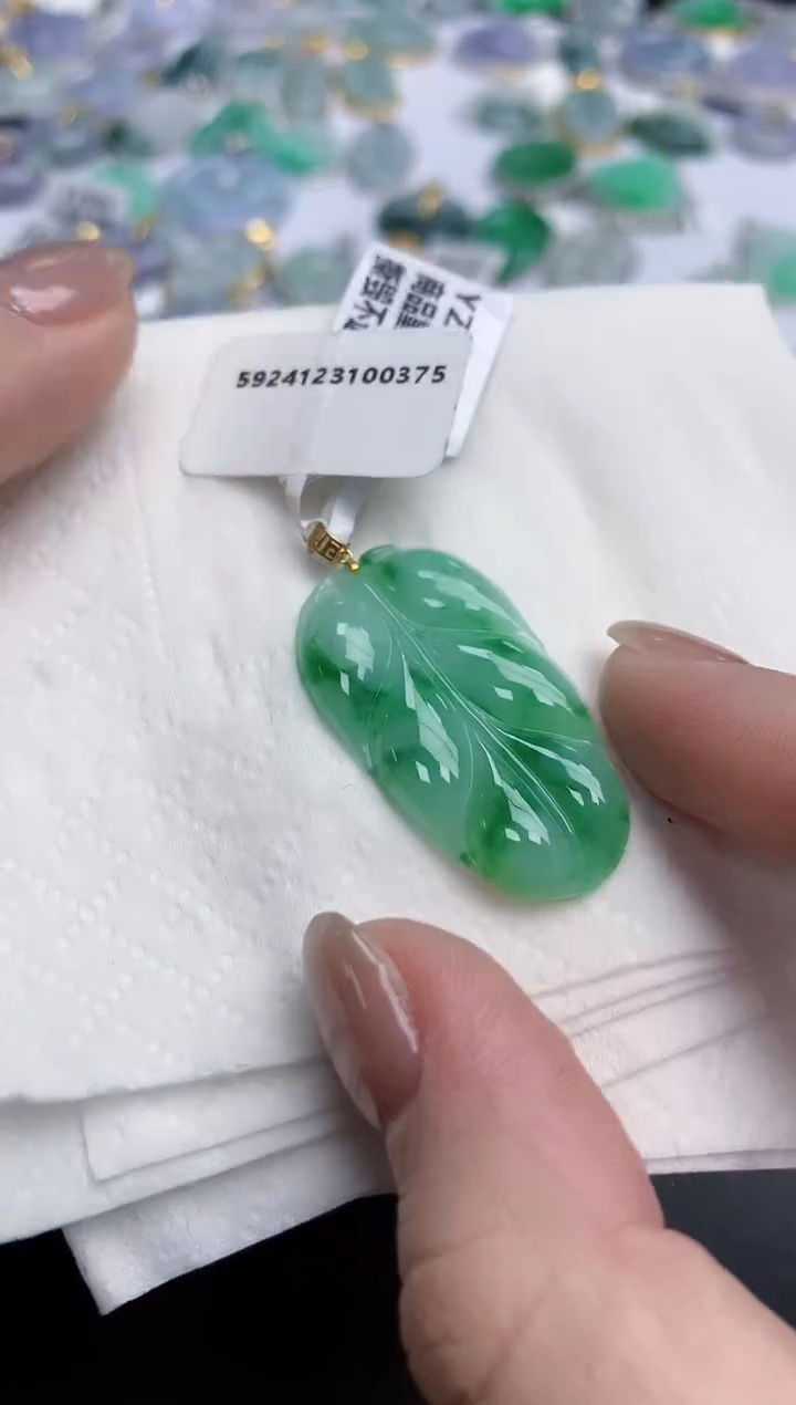 【闪购商品】翡翠颈饰18K金镶嵌天然缅甸翡翠A货