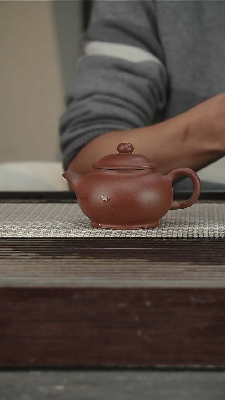 茶壶紫砂高工陈，带证180CC54号