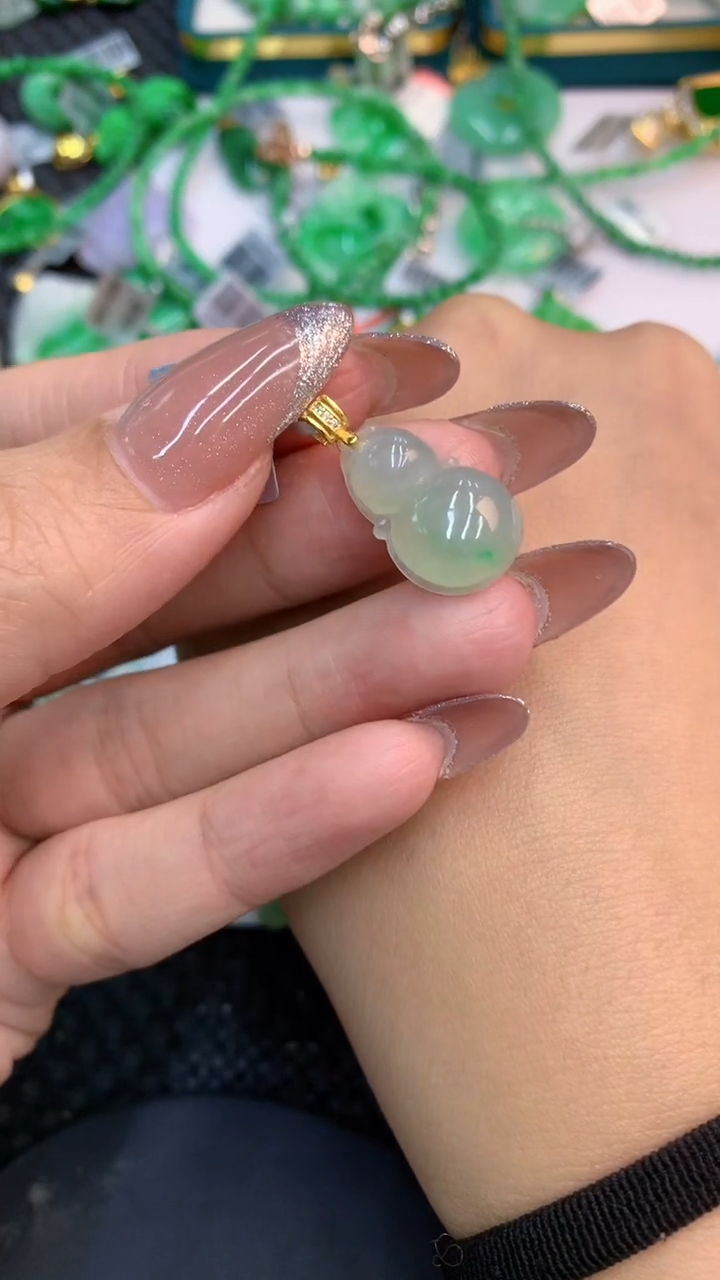 颈饰未镶嵌翡翠1