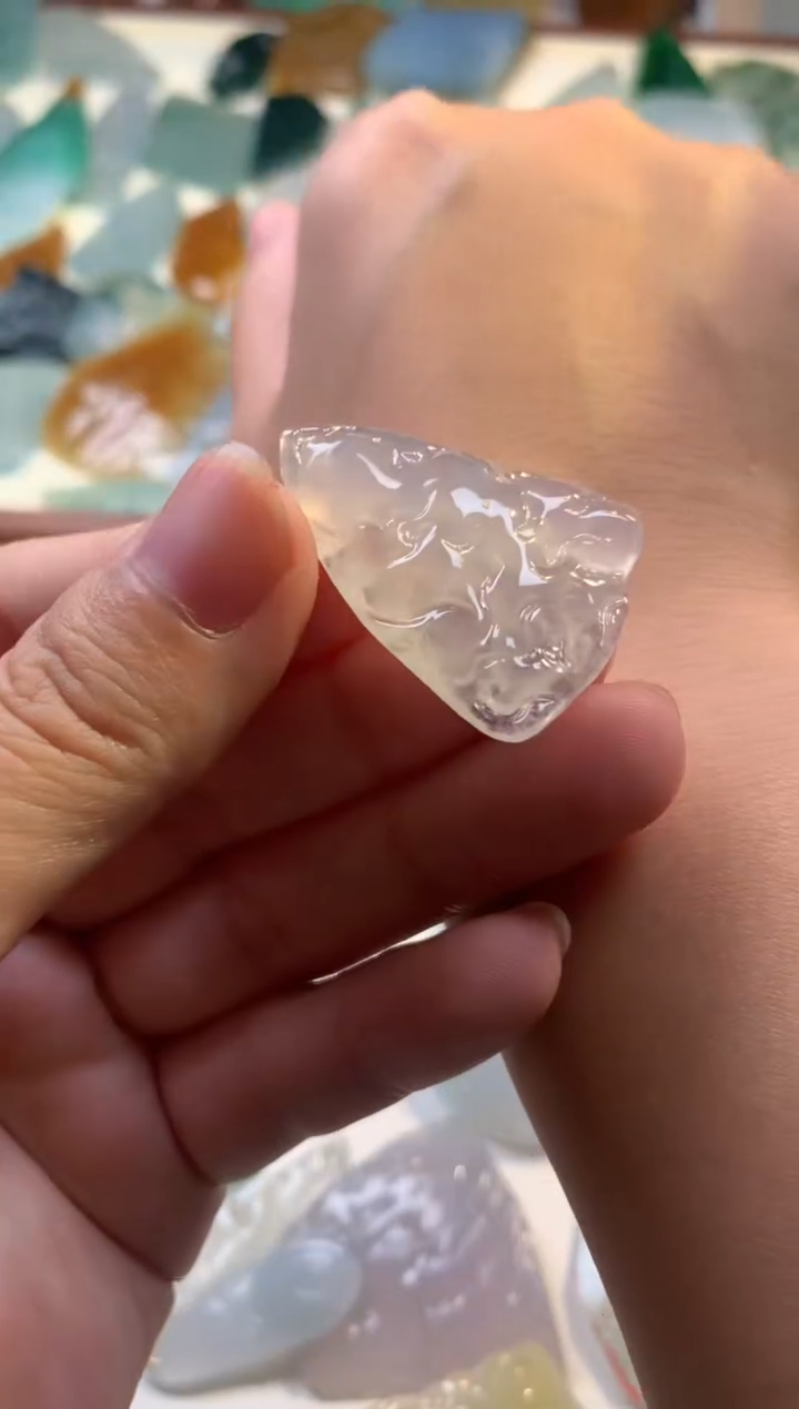 【闪购商品】翡翠颈饰未镶嵌吊坠