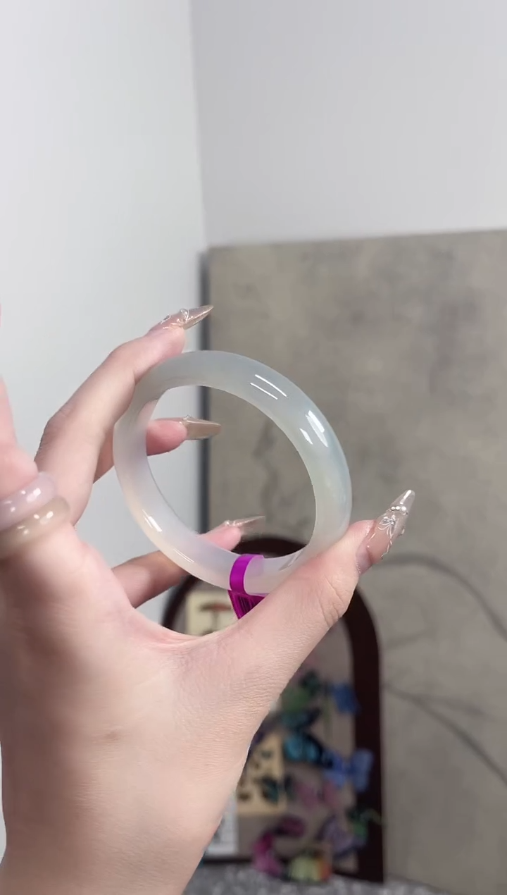 【闪购商品】玛瑙/玉髓手镯未镶嵌61-62圈 需要包容宽胎