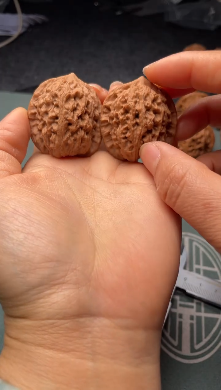 把件文玩核桃w190  龙脉38尺