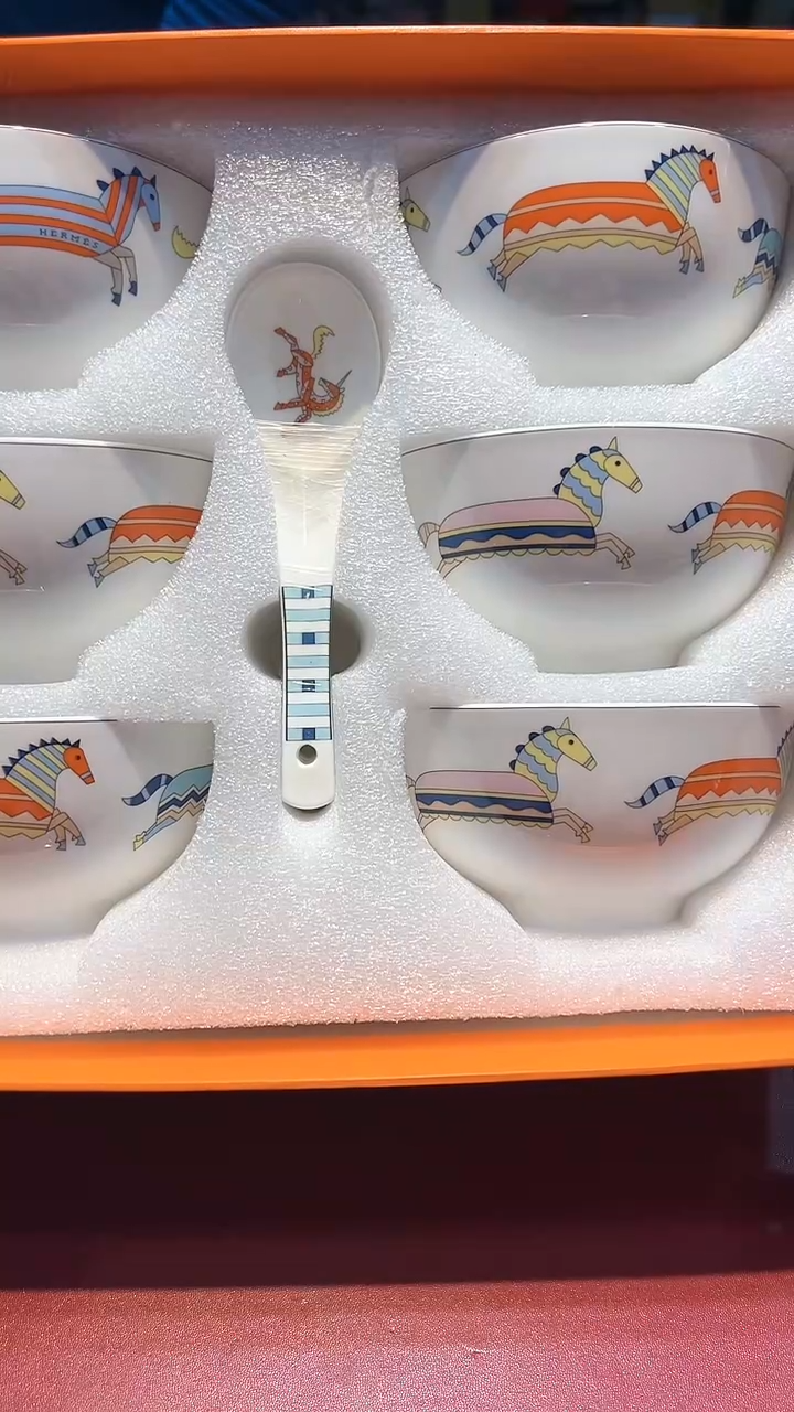 【闪购商品】瓷片锅碗瓢盆一件不剩