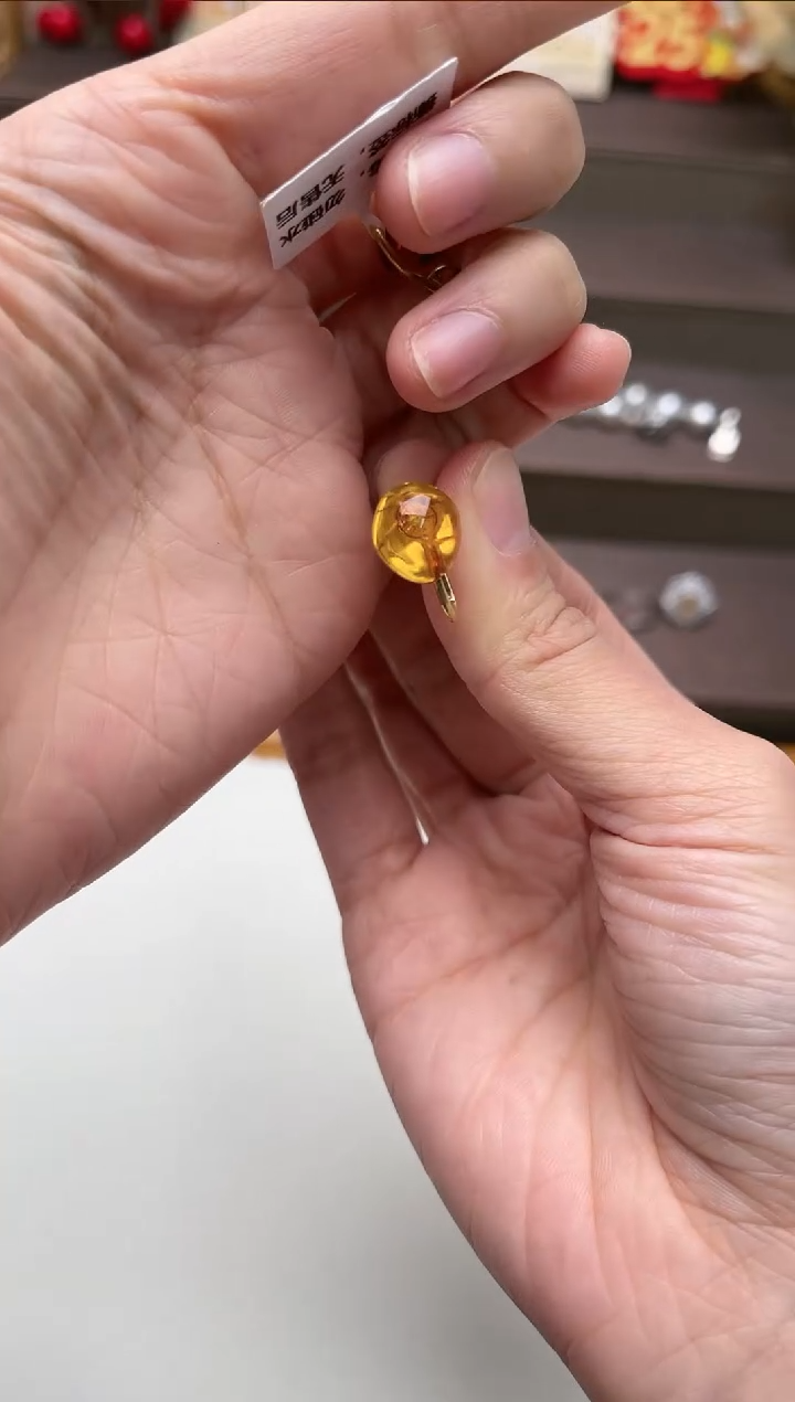 【闪购商品】琥珀耳饰银S925镶嵌ap5339