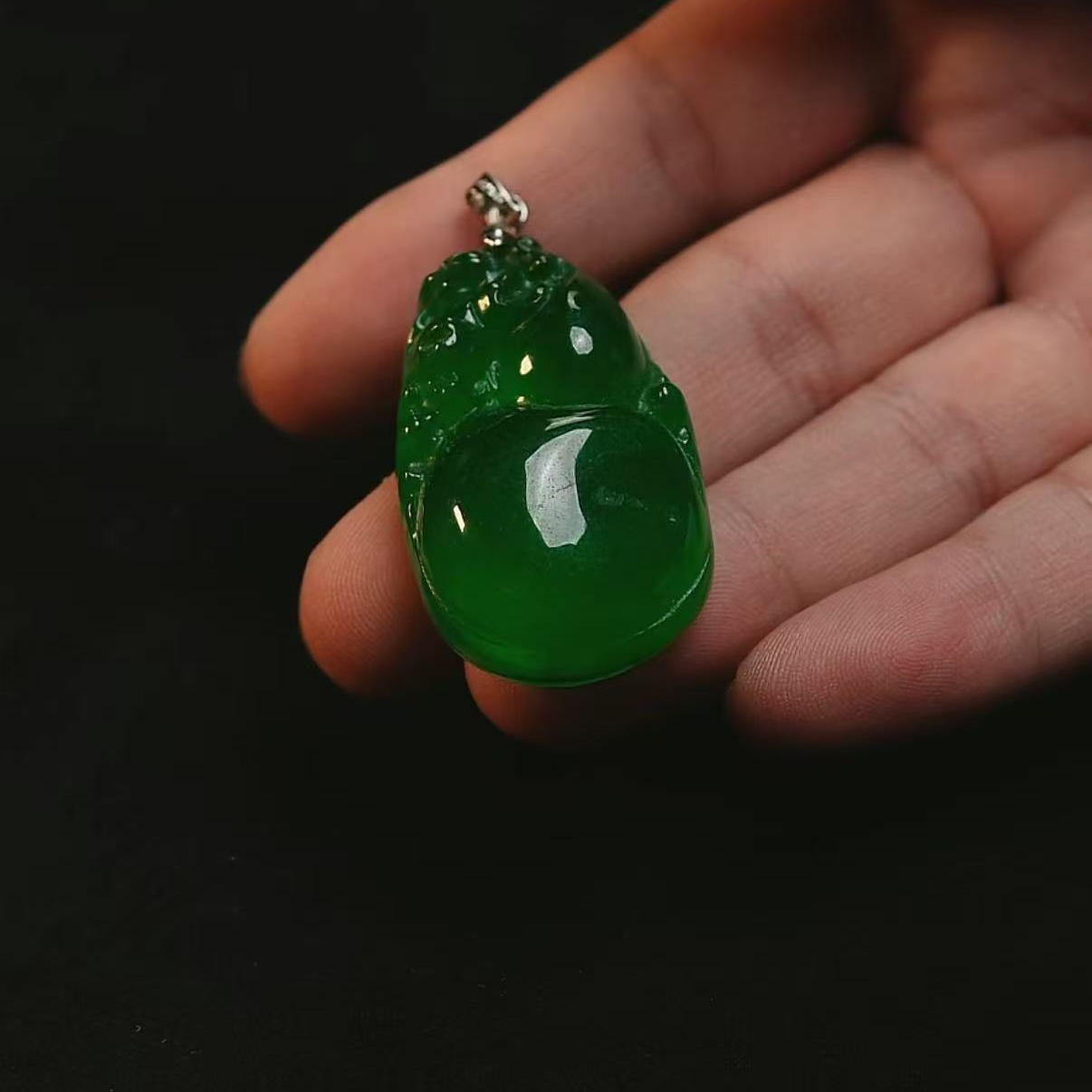 【华夏文物甄选商店02235】翡翠吊坠3