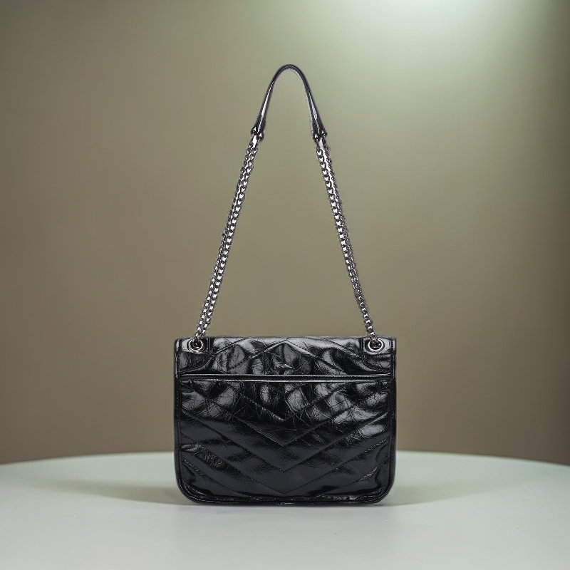 【B017】高端油蜡皮流浪包2510#（尺寸25*9*20）