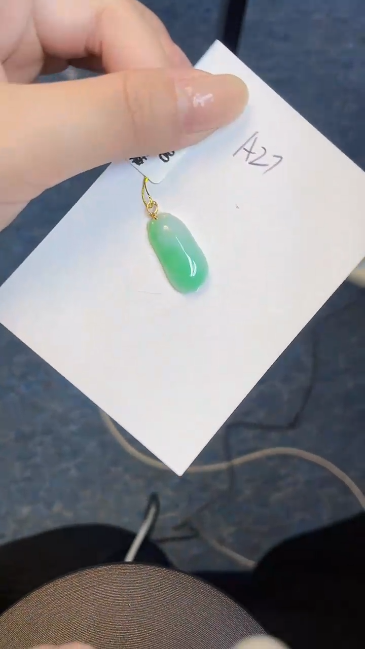 【闪购商品】翡翠吊坠(不含链)18K金镶嵌00000000