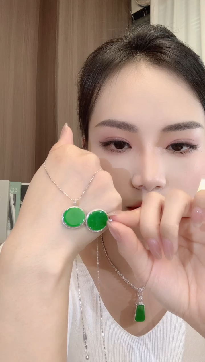 翡翠18K金镶嵌吊坠(不含链)A2 多样性发一件