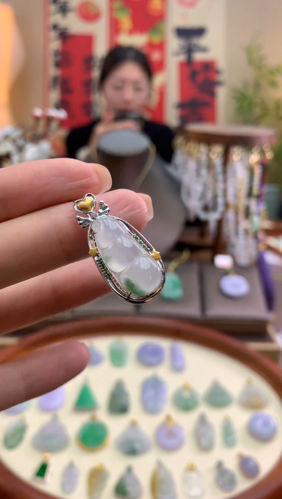 【闪购商品】翡翠颈饰18K金镶嵌豆子