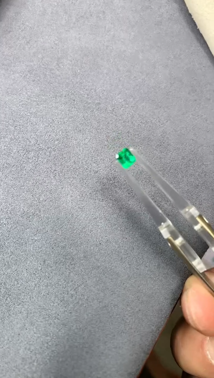 【闪购商品】祖母绿裸石未镶嵌0.33ct 61