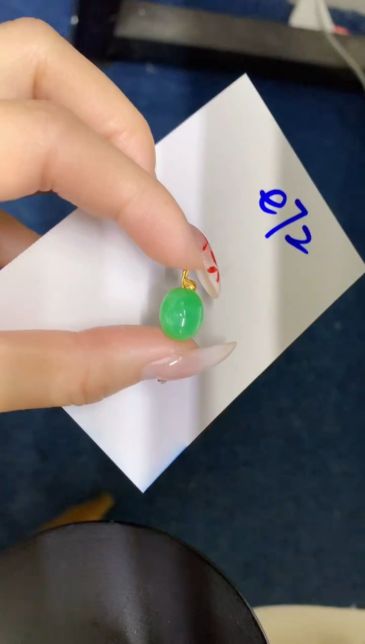 【闪购商品】翡翠颈饰18K金镶嵌000000000000