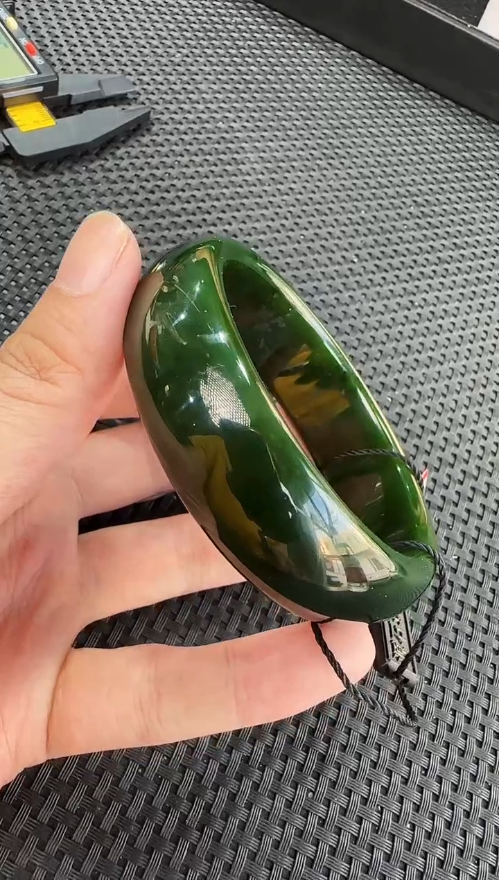 和田玉（碧玉）未镶嵌吊坠(不含链)圈口约63mm