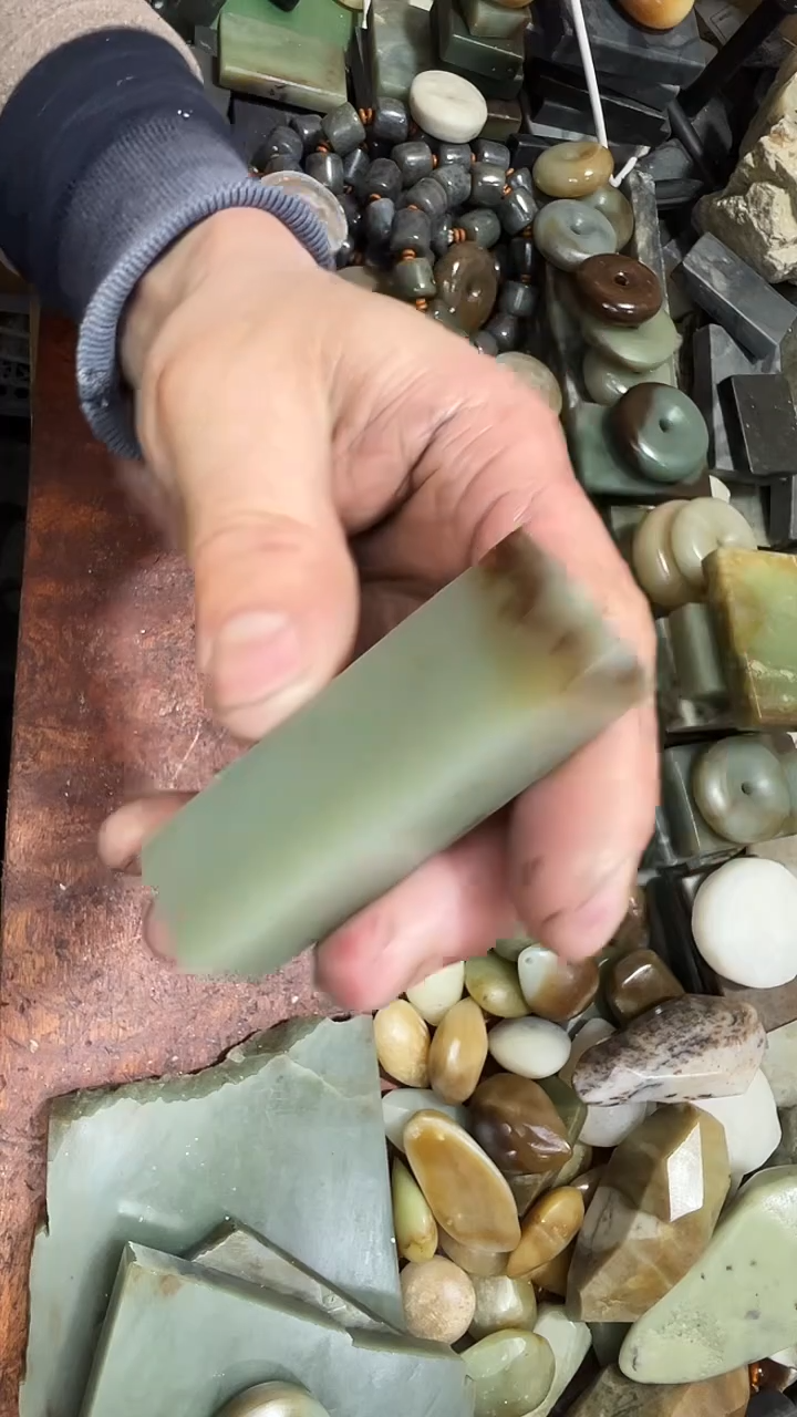 未镶嵌和田玉珠宝半成品1