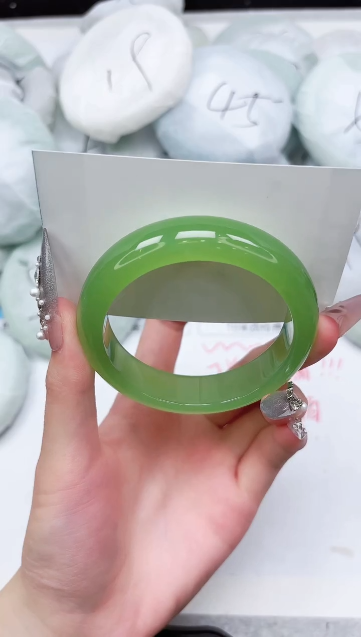 石英质玉手镯未镶嵌59-56.1