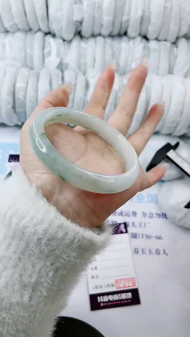 【闪购商品】石英质玉手镯未镶嵌0649207607-64