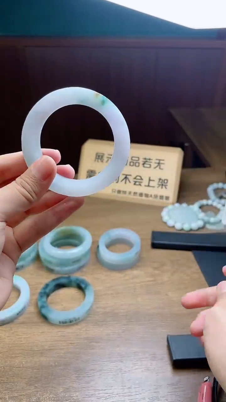 定制翡翠手镯未镶嵌哥*定制