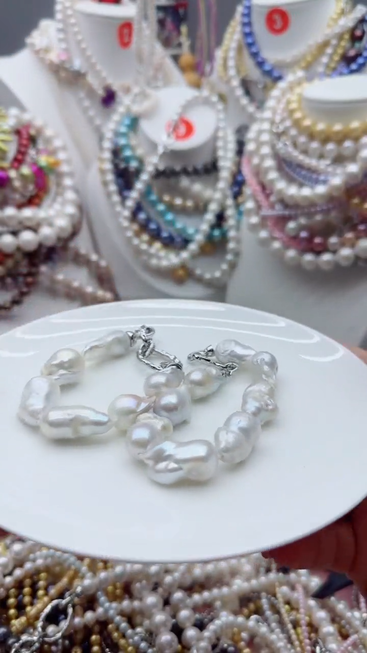 淡水珍珠未镶嵌颈饰1