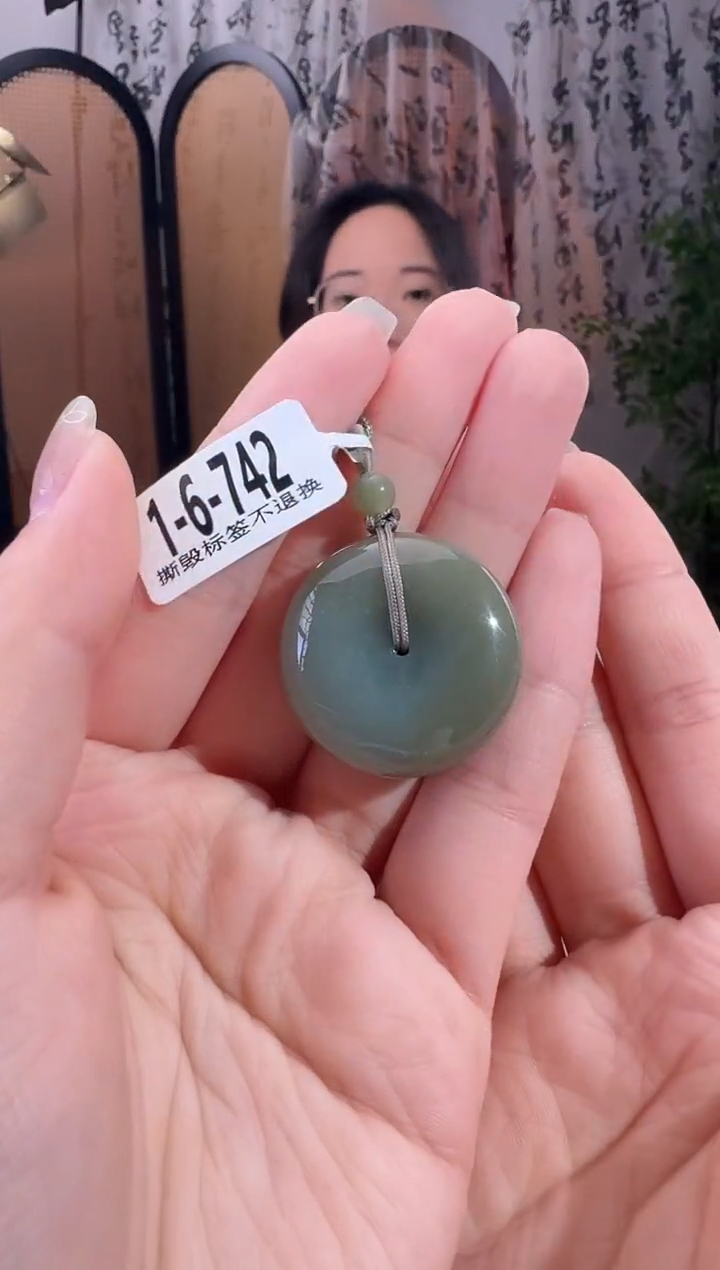 和田玉未镶嵌颈饰扣 742