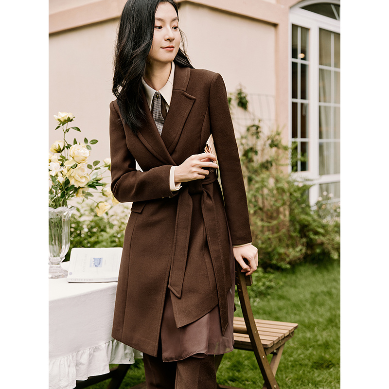 【力力淘】莱芙艾迪儿时尚百搭风衣1E4D65196