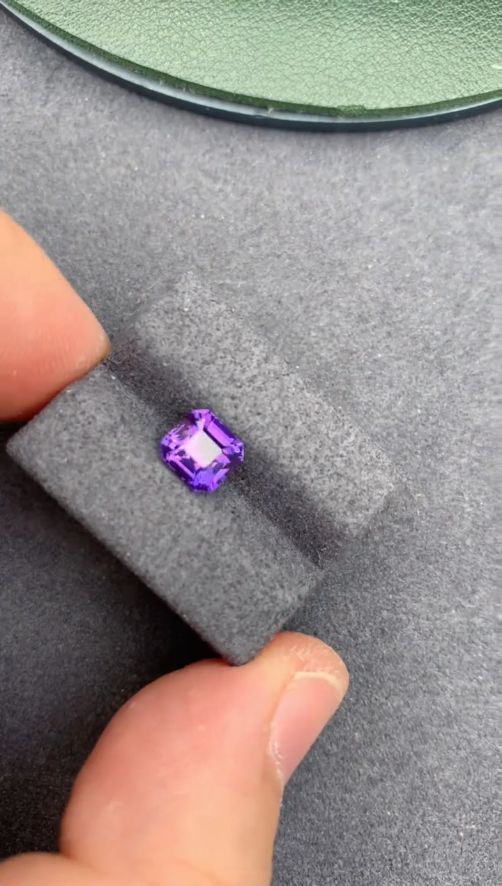 【闪购商品】彩色蓝宝石裸石未镶嵌2ct  无烧紫蓝宝