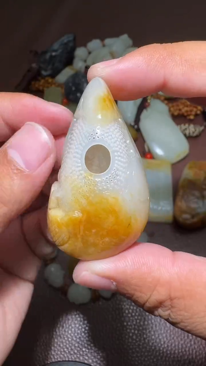 未镶嵌和田玉挂件和田玉