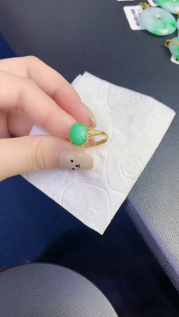 颈饰未镶嵌翡翠缅甸天然翡翠A货