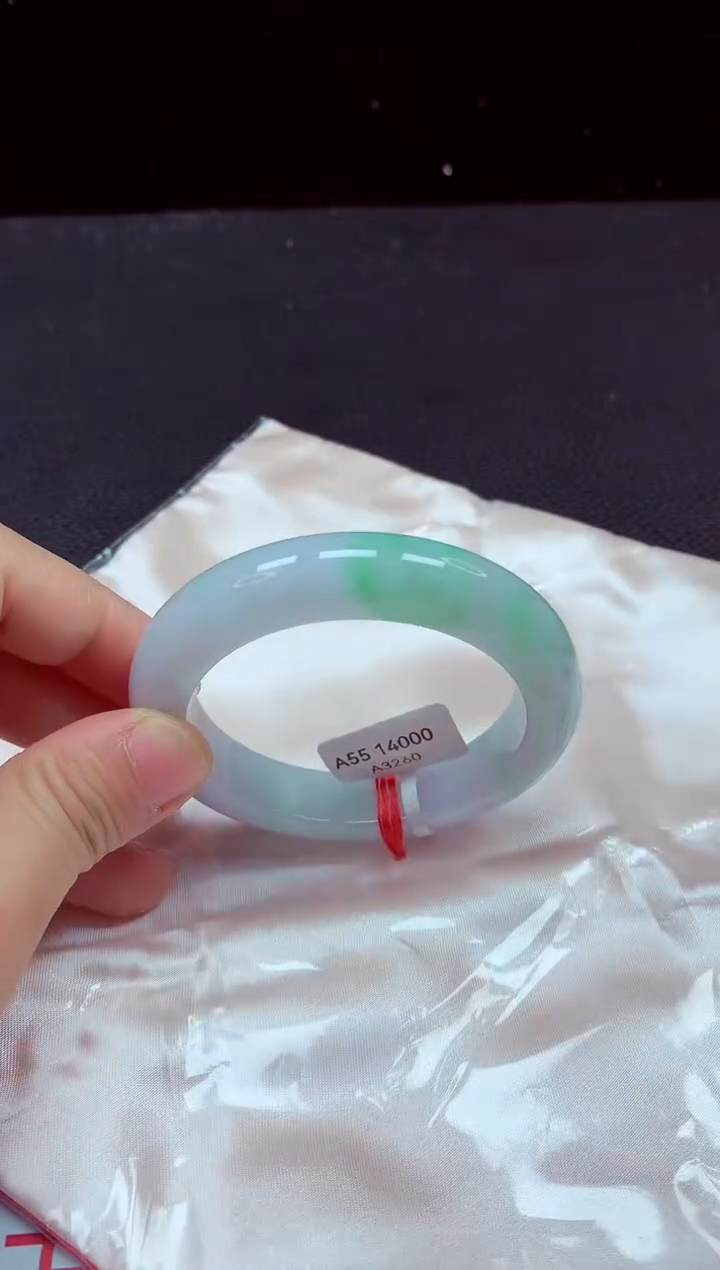 【闪购商品】翡翠手镯未镶嵌手镯55