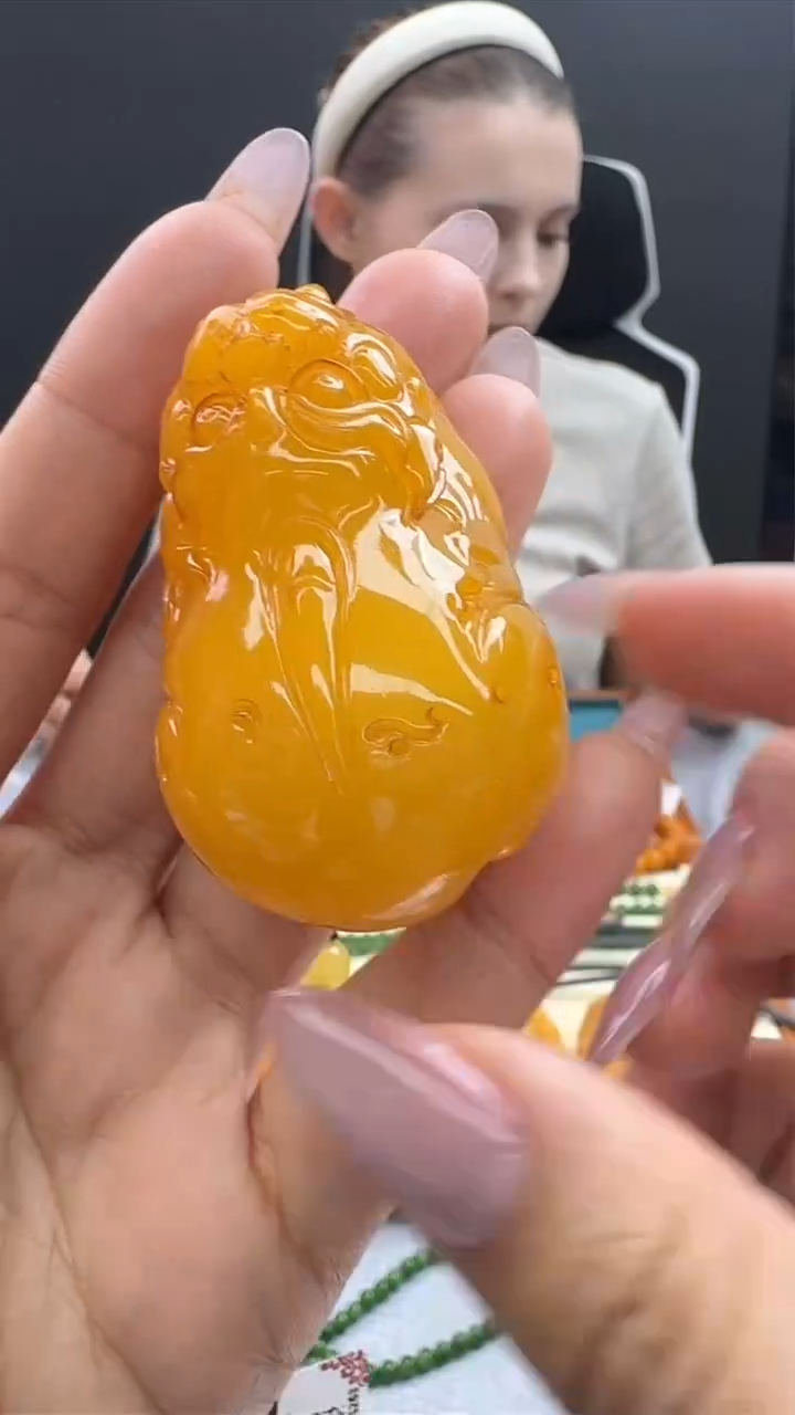 【闪购商品】琥珀颈饰未镶嵌488秒拍号