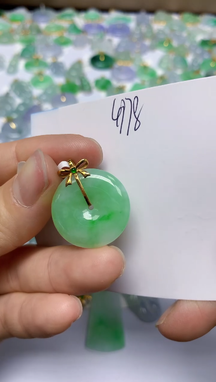 【闪购商品】翡翠挂件18K金镶嵌 天然翡翠A货