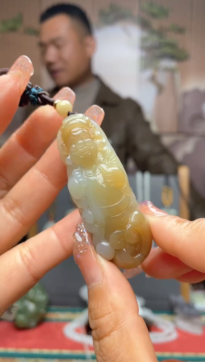 【闪购商品】和田玉颈饰未镶嵌一