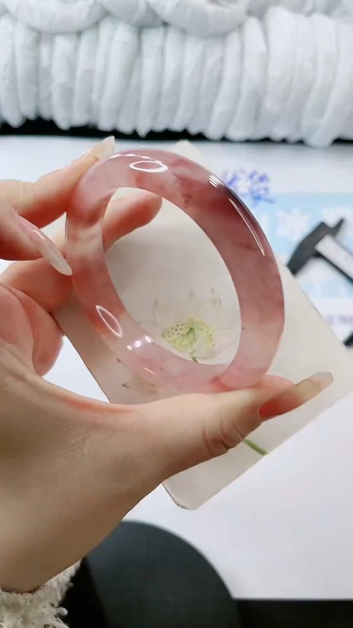 【闪购商品】石英质玉手镯未镶嵌多样性发货F394