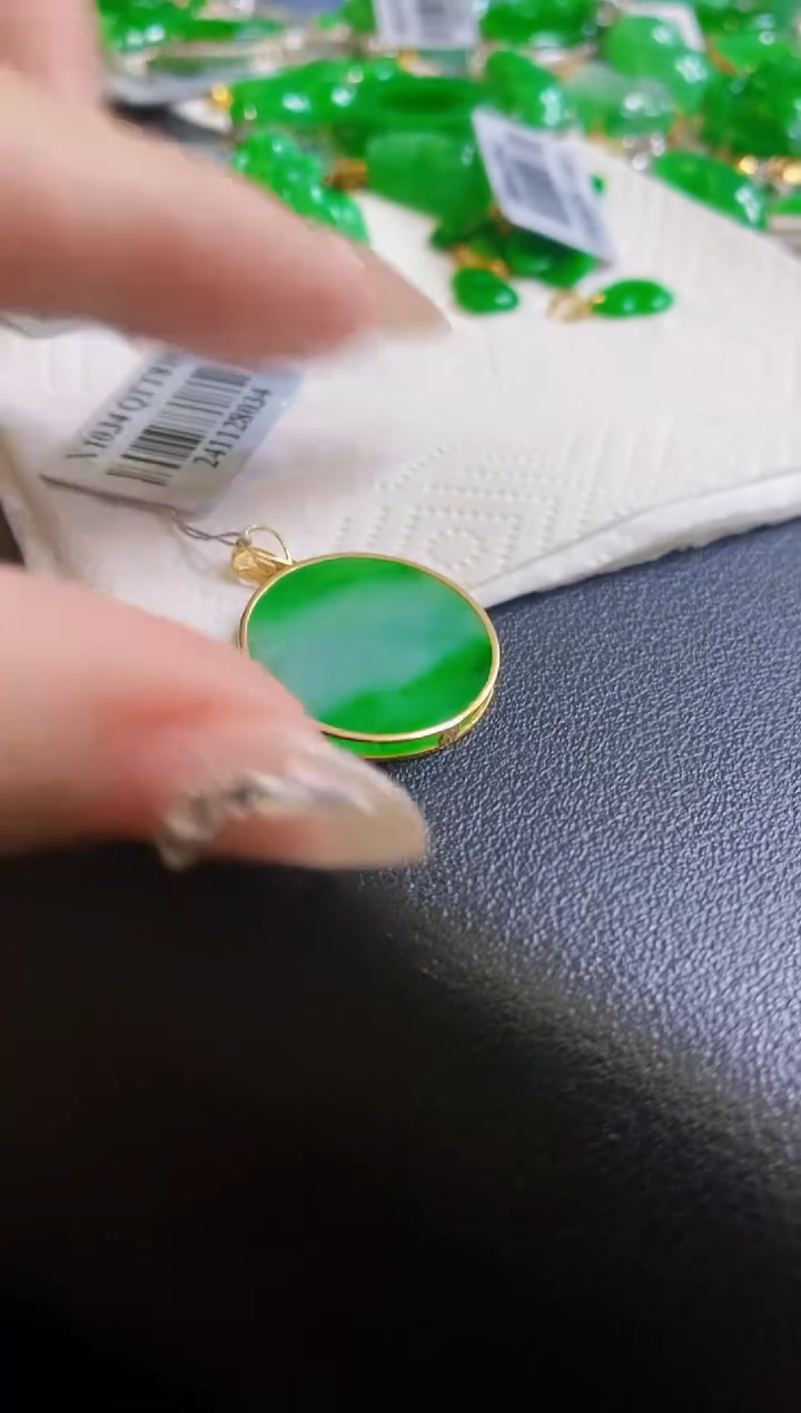 【闪购商品】定制翡翠18K金镶嵌圆牌