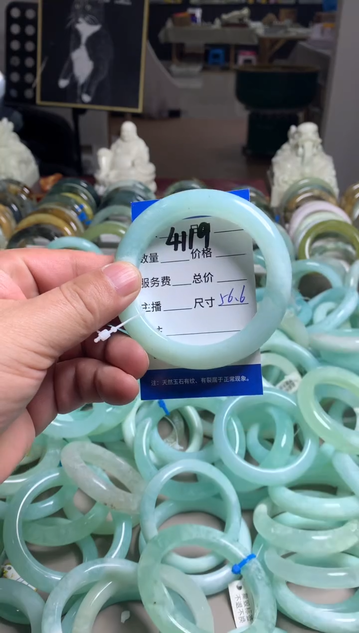 【闪购商品】蛇纹石玉手镯未镶嵌4119
