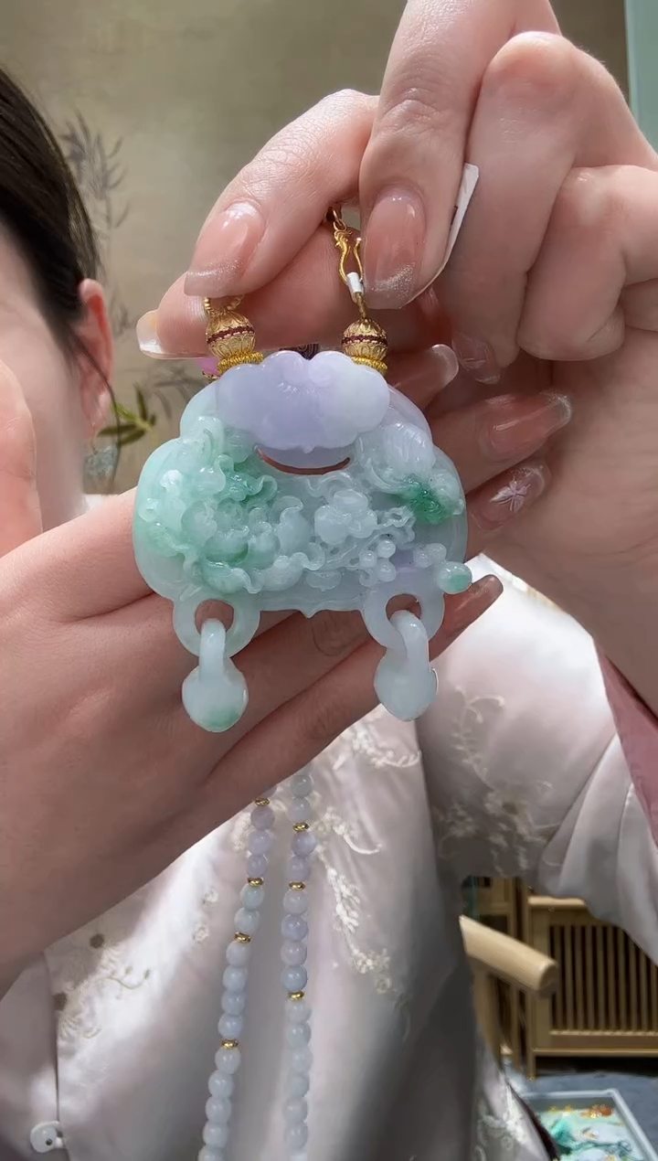 【闪购商品】翡翠颈饰未镶嵌吊坠