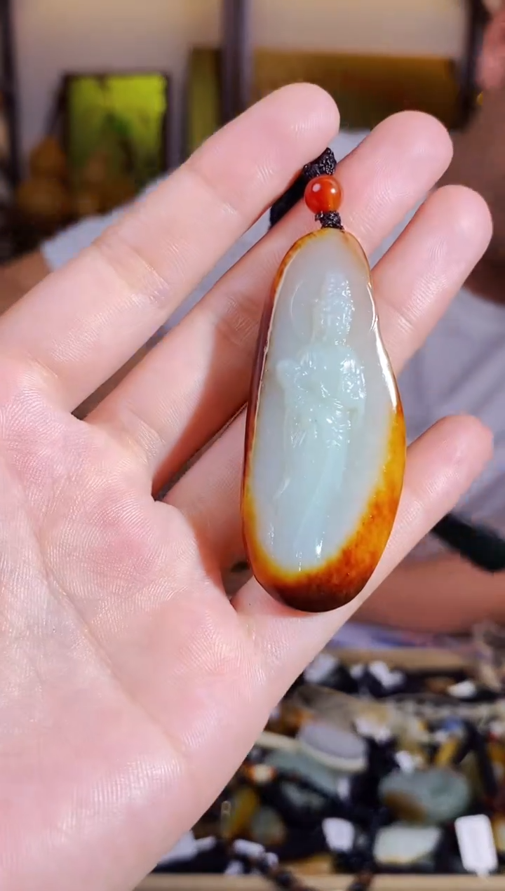 和田玉未镶嵌颈饰1