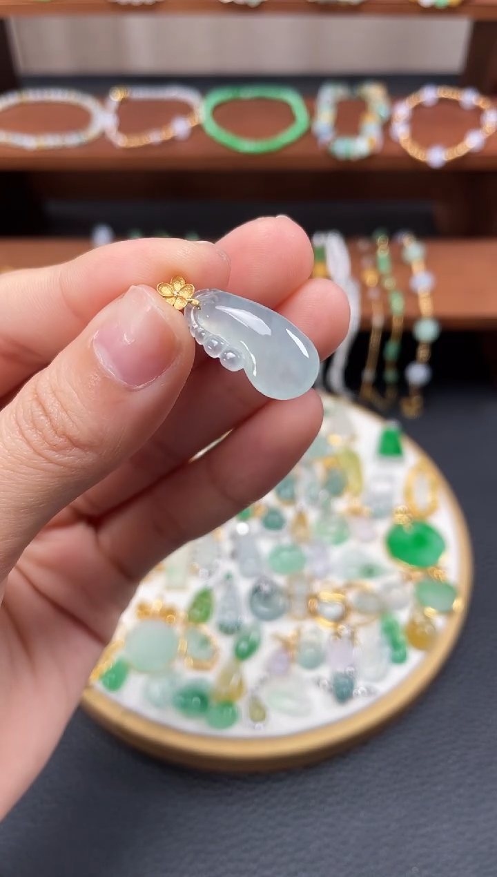 【闪购商品】翡翠吊坠(不含链)18K金镶嵌一个   JK331