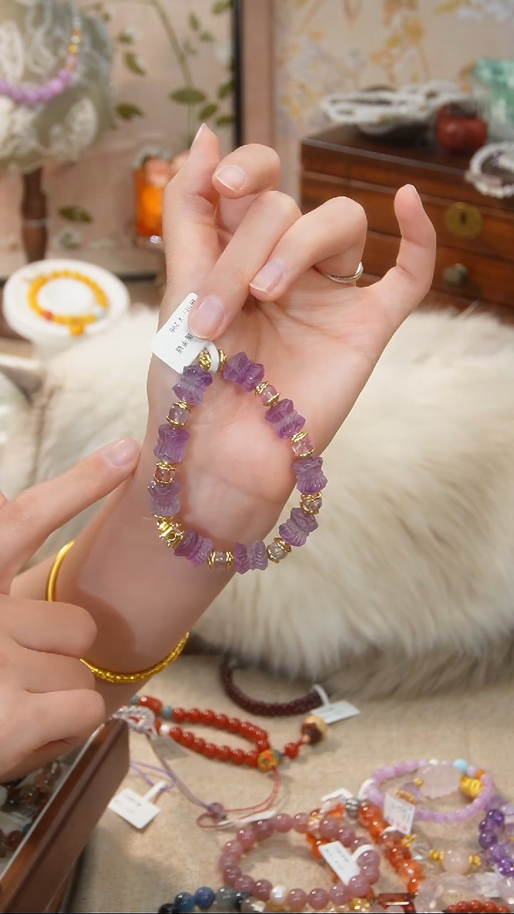 【闪购商品】萤石手链未镶嵌颜色微差多样性发货发其一