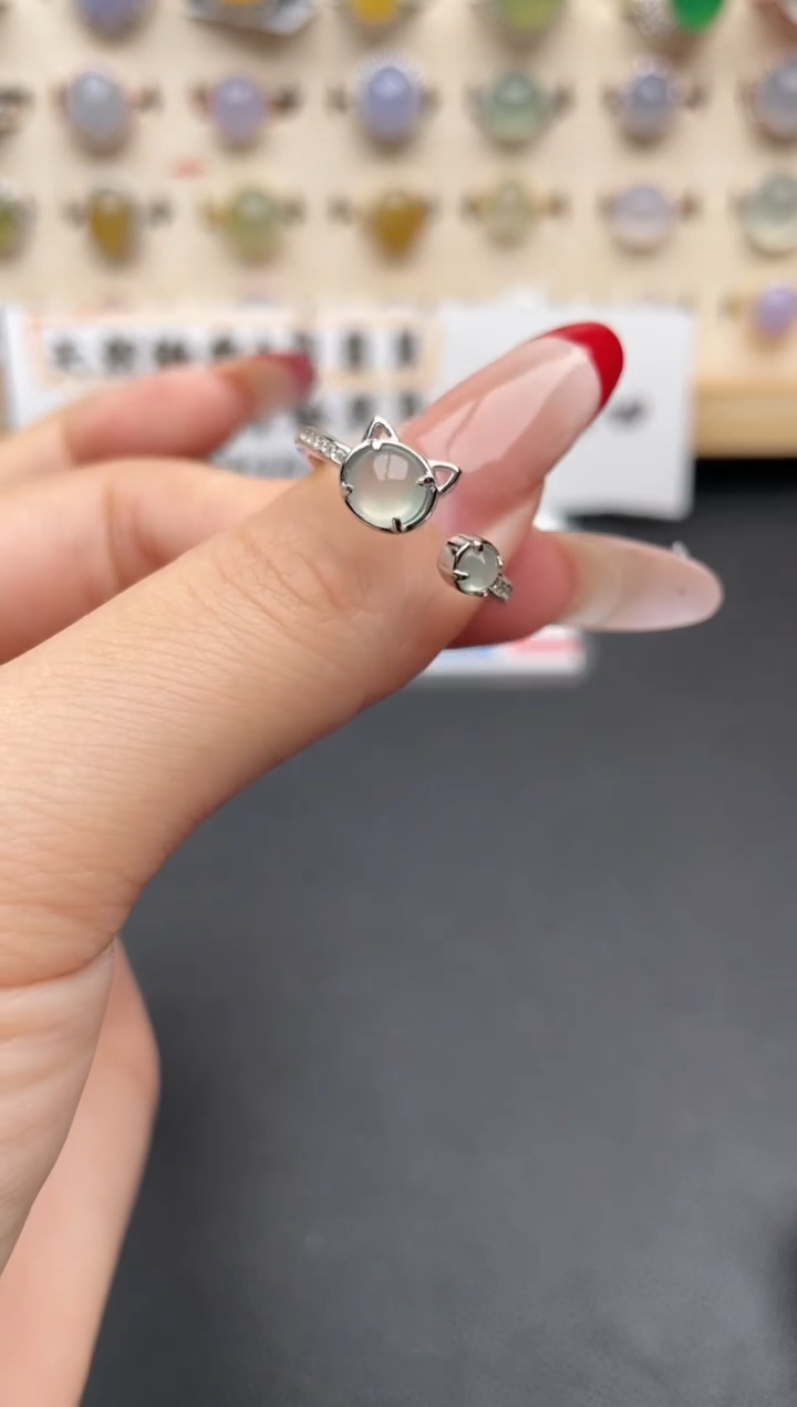 【闪购商品】翡翠戒指银S925镶嵌一物一证一礼盒