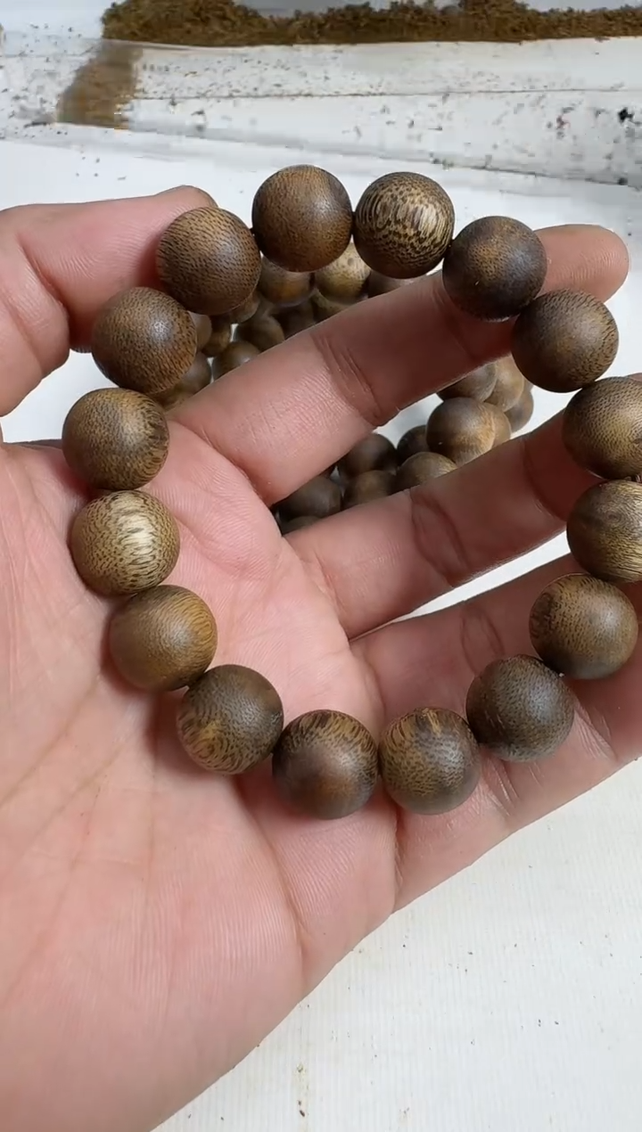 【闪购商品】沉香手串乌身1.4规格单圈15克