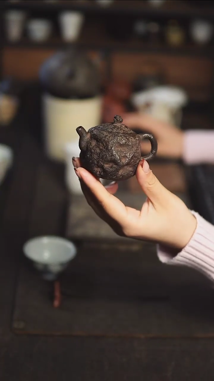 【闪购商品】浟庐手作正把手捏壶