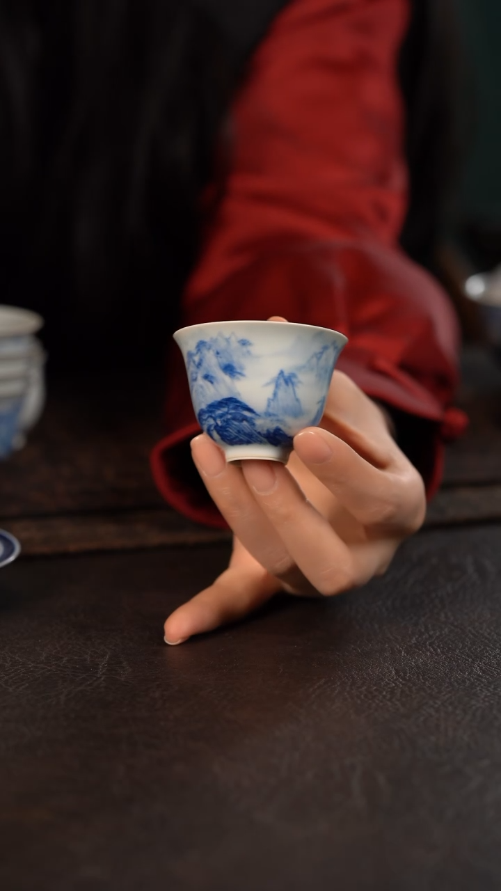 【闪购商品】杯聚澜堂国画山水小铃铛杯K