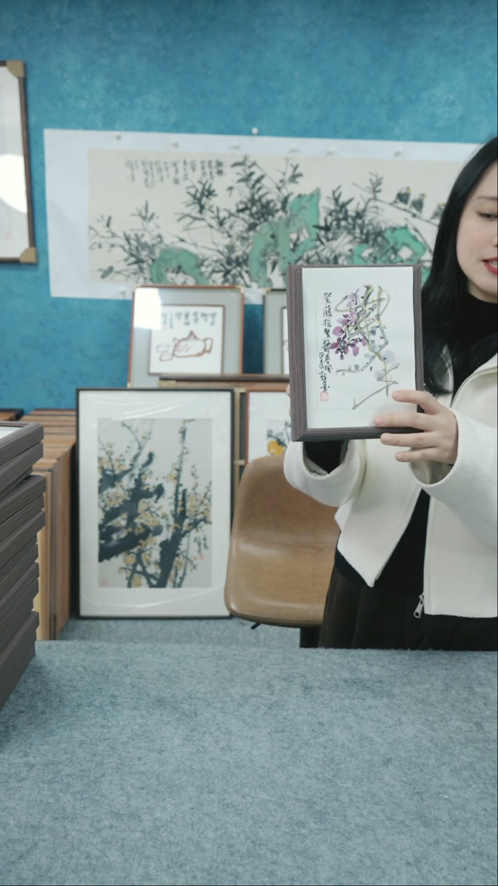 【闪购商品】国画8寸郑志超老师木质摆台