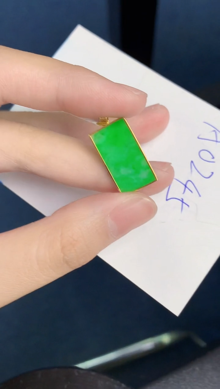 【闪购商品】翡翠颈饰18K金镶嵌000000000